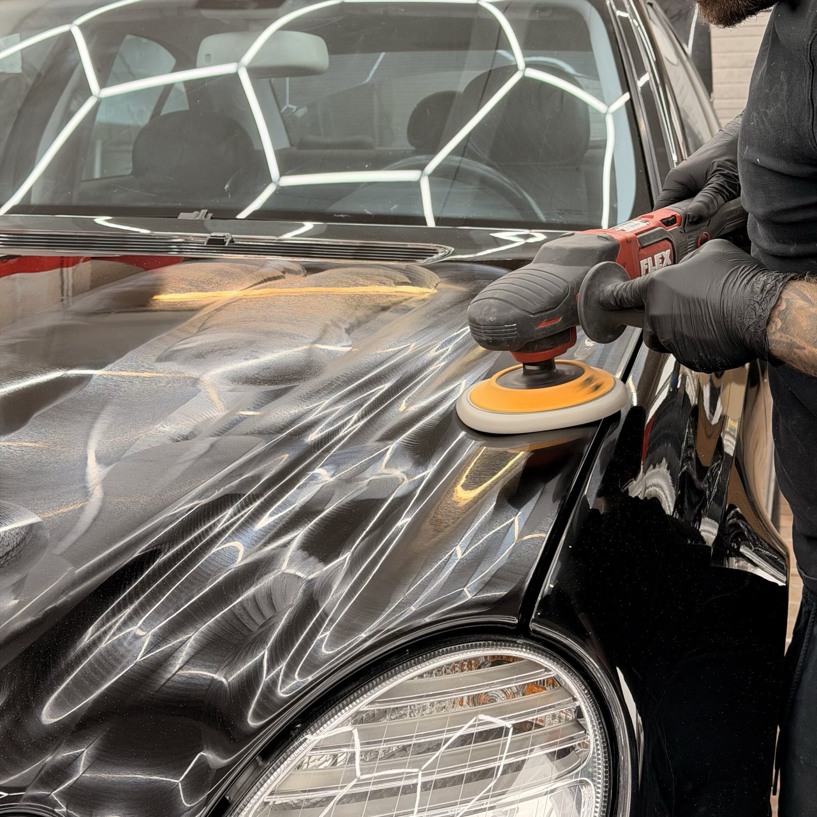 Professionelle Lackaufbereitung und Fahrzeugpolitur